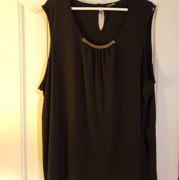 Black with gold detail tank - Picture 1 of 2